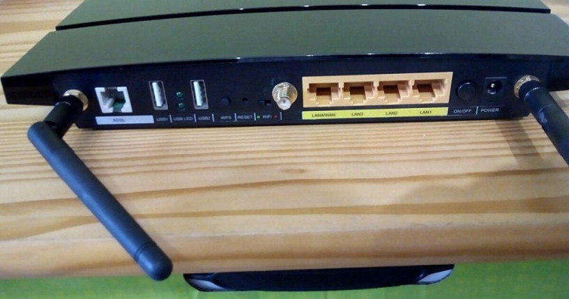 hybridny-wifi-router-tpink-tp-w8980b-hwv10-adsl-big-1