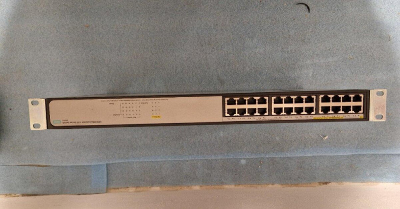 sietovy-prepinac-hpe-officeconnect-1420-series-switch-big-0
