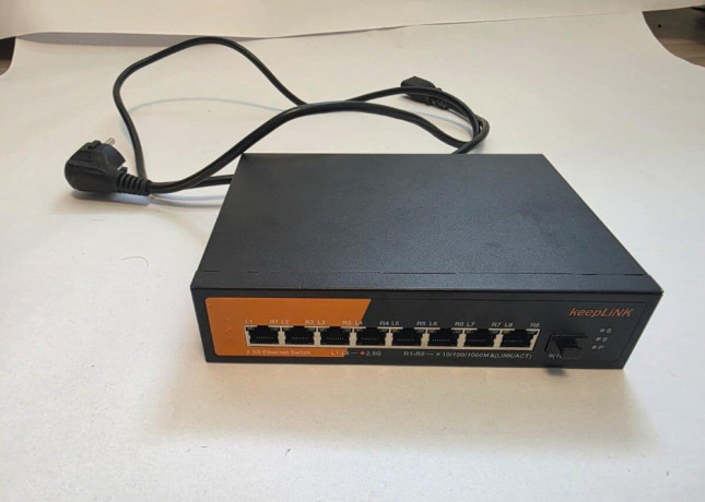 poe-switch-825g-1sfp-10g-big-0