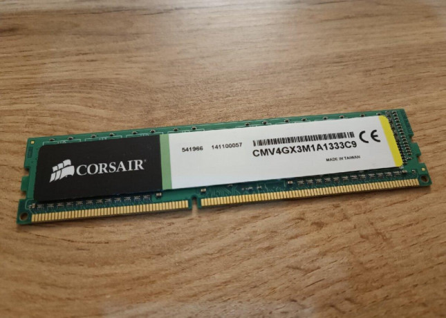 predam-ram-corsair-4gb-ddr3-big-0