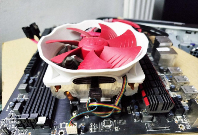 doska-msi-970-gaming-amd-fx-8320-chladic-big-2
