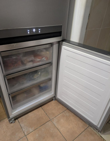 whirlpool-b-tnf-5323-ox-300l-chladnicka-144l-mraznicka-big-2