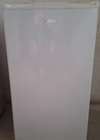 mala-chladnicka-haier-httf-407-w-big-0