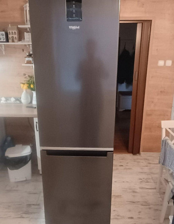 predam-chladnicku-s-mraznickou-zn-whirlpool-big-1