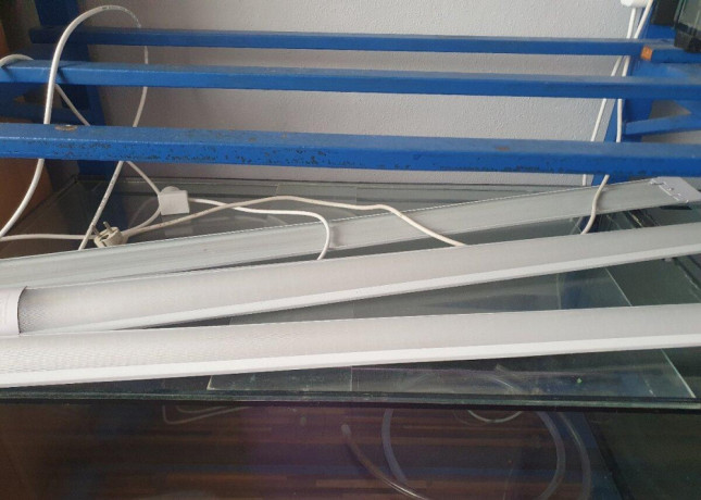 predam-svietidla-led-120cm-3x-na-jeden-vypinac-big-0
