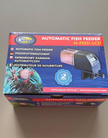predam-automaticke-krmitko-aqua-nova-big-1