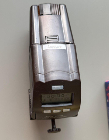 predam-automaticke-krmitko-aqua-nova-big-0
