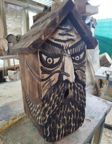 vtacia-budka-wood-spirit-big-3