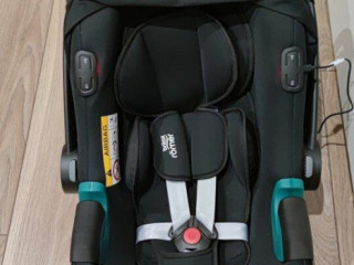 nova-autosedacka-britax-romer-baby-safe-isense