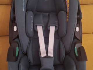 maxi-cosi-pebble-360-pro-familyfix-pro-360