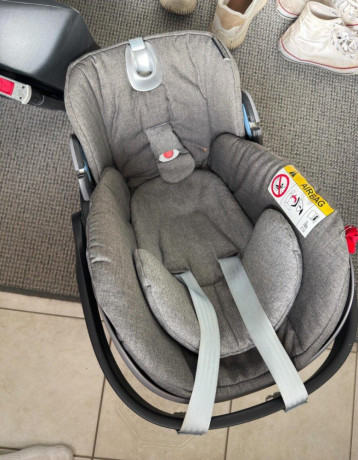 predam-detsku-autosedacku-cybex-s-isofix-zakladnou-big-3
