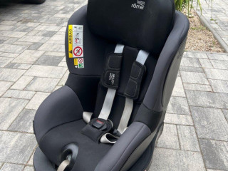 britax-romer-dualfix-m-i-size-otocna-autosedacka-360