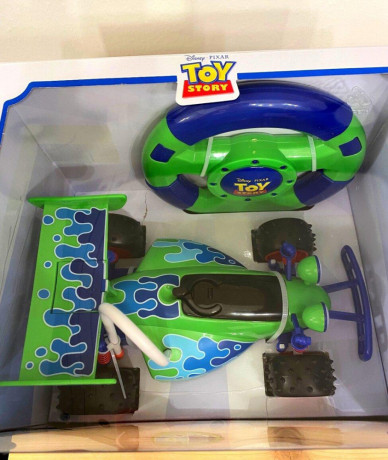 toy-story-hracka-auticko-original-disney-big-3
