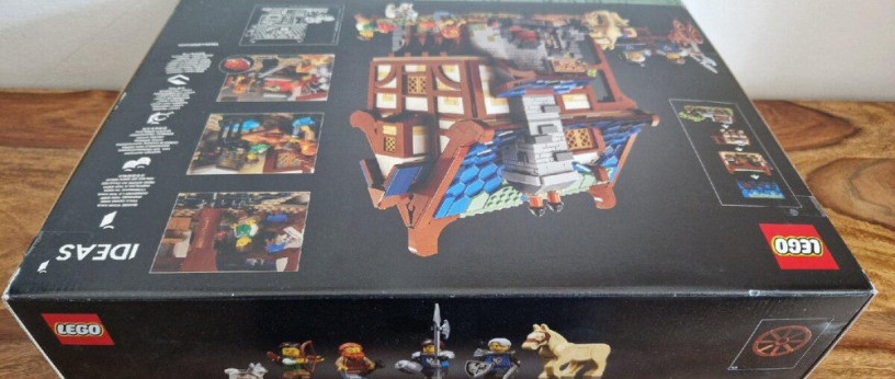 lego-21325-medieval-blacksmith-big-2