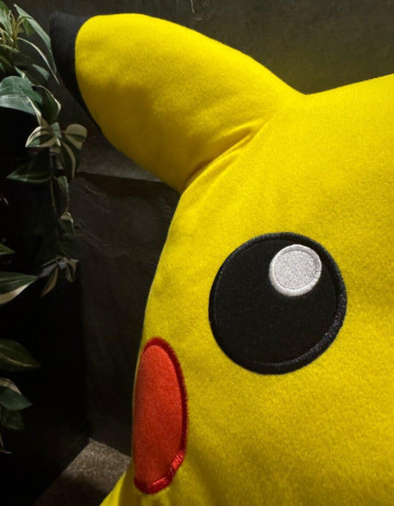 obrovsky-plysak-pikatchu-pokemon-big-2