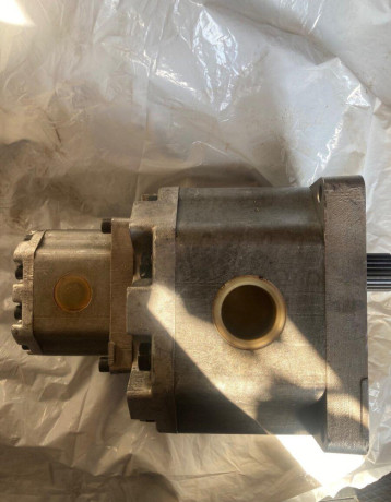 hydraulicke-cerpadlo-na-unk-320-big-0