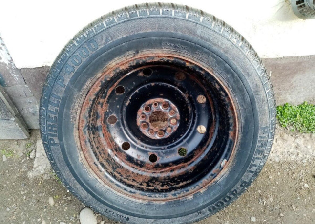 rezervne-koleso-r15-205-65-r15-big-4