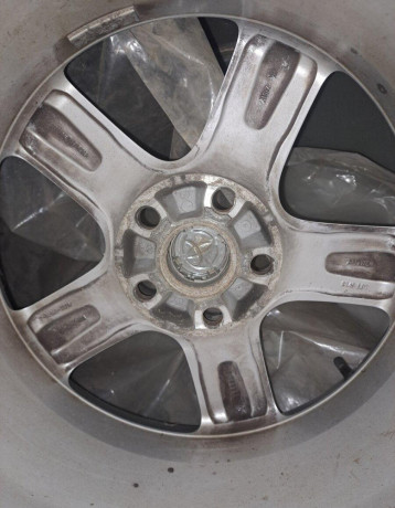 alu-disky-r17-toyota-corolla-big-2
