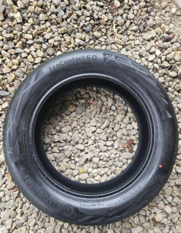 nove-pneu-continental-ecocontact-6q-21555-r18-dot-4124-big-2