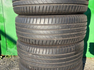 22555r18-98v