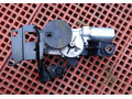 bmw-e90-e91-mechanyzmus-motorcek-stieracov-small-1