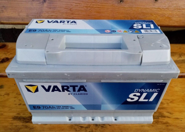nova-autobateria-12v-varta-e9-70ah-640a-big-0