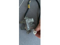 toyota-yaris-10-vvti-zadne-svetlo-zamok-na-kufor-small-0