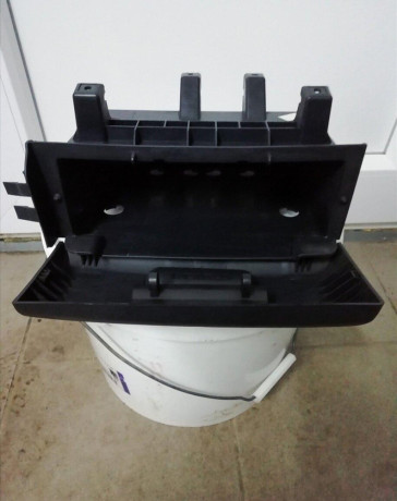 schranka-pod-sedacku-skoda-octavia-2-big-1
