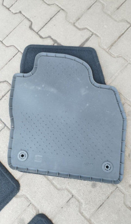 autorohoze-seat-arona-big-3