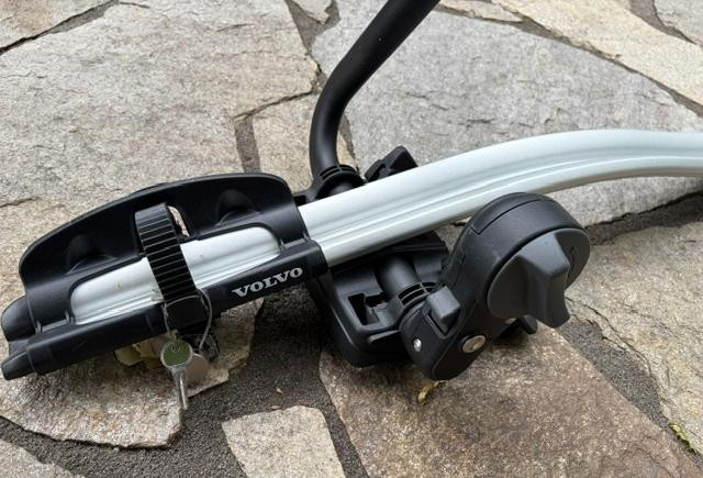 volvo-stresny-nosic-na-bicykle-big-2