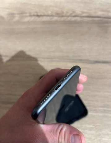 iphone-11-64-gb-big-1
