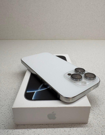 iphone-16-pro-128gb-big-2