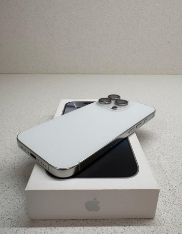 iphone-16-pro-128gb-big-3