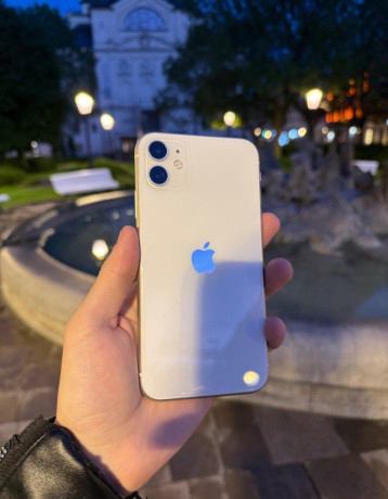 apple-iphone-11-128gb-white-big-0