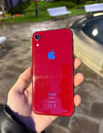 apple-iphone-xr-64gb-red-big-0