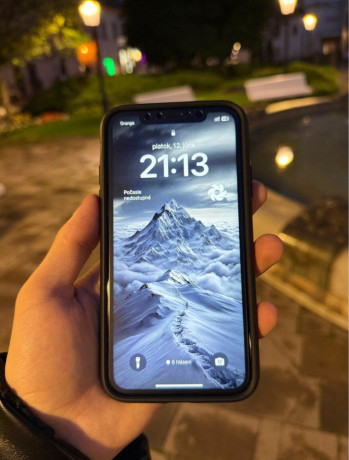 apple-iphone-xr-64gb-red-big-1