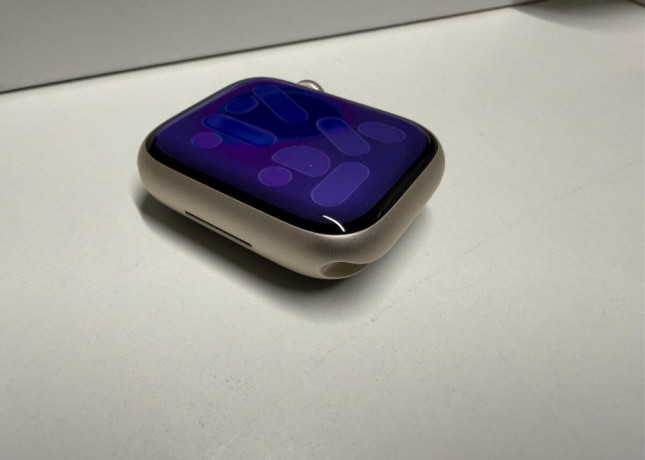 apple-watch-series-8-41mm-silver-big-0