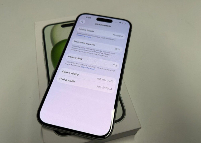 iphone-15-128-gb-zeleny-big-1