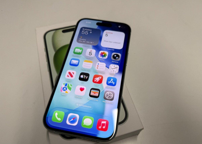 iphone-15-128-gb-zeleny-big-0