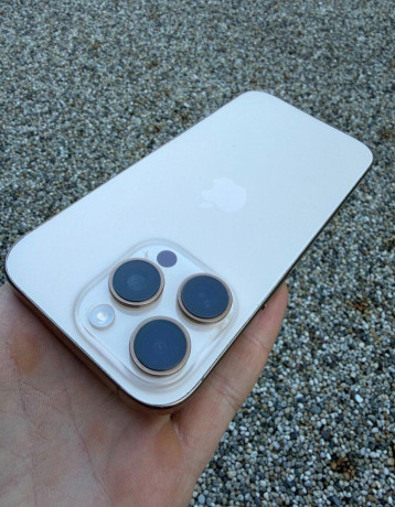 iphone-16-pro-big-4