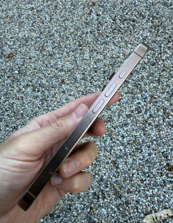 iphone-16-pro-big-3