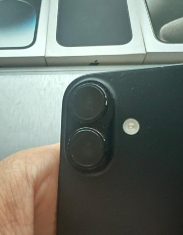 iphone-16-128gb-black-v-zaruke-big-4