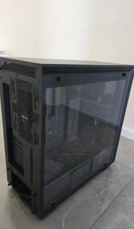 nzxt-h700-big-1