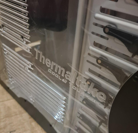 thermaltake-m9-skrina-pc-big-4