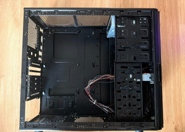pc-skrina-thermaltake-big-2