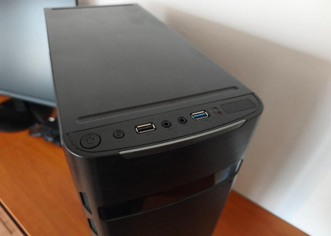 pocitacova-skrinka-natec-atx-usb3-1x-arctic-120mm-vent-big-1