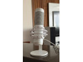 mikrofon-hyperx-quadcast-s-vo-verzii-whitergb-small-4