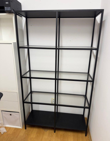 kovovy-policovy-regal-so-sklom-ikea-big-1