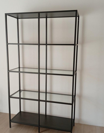 kniznica-regal-ikea-vittsjo-top-stav-big-1