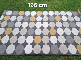 predam-koberec-196x131-cm